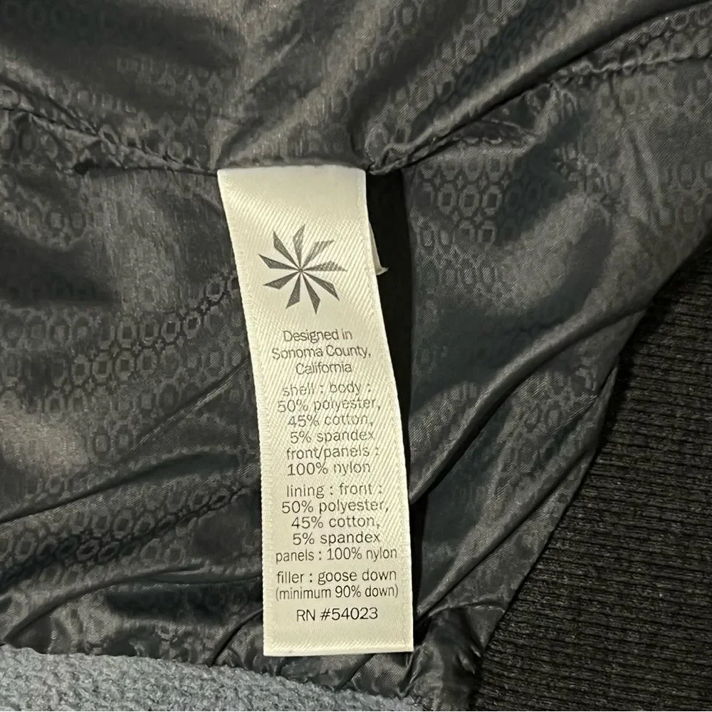 Athleta Inlet Grey Quilted Down Jacket XXS Gorpcore Hiking Activewear Outdoor